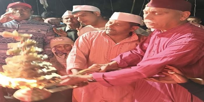 माँ मनसा देवी मंदिर में सांसद अजय भट्ट ने लिया आशीर्वाद, श्रद्धालुओं के लिए सड़क चौड़ीकरण का आश्वासन body image