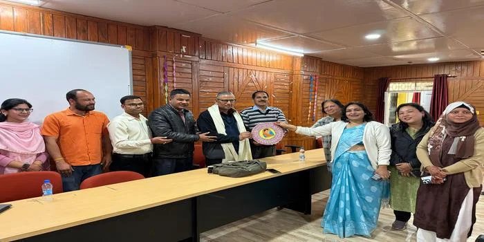 डीएसबी परिसर में मलेरिया पर व्याख्यान, डॉ. कैलाश सी. पांडेय ने साझा की वैक्सीन अनुसंधान की  जानकारी