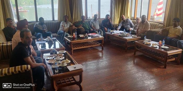 माँ नयना देवी नैनीताल व्यापार मंडल की पहली कोर कमेटी बैठक सम्पन्न,  8 लाख का होगा सामूहिक बीमा body image