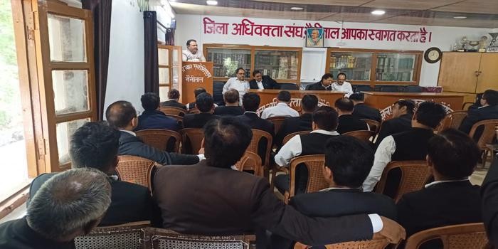 जिला बार  की नई कार्यकारिणी  गठन होने तक शरद चंद्र शाह होंगे अध्यक्ष body image