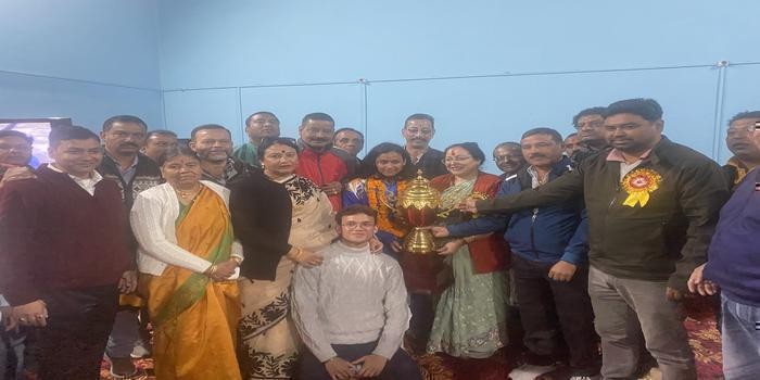 नैनीताल की बेटी नैना के सम्मान में आयोजित किया गया समारोह body image