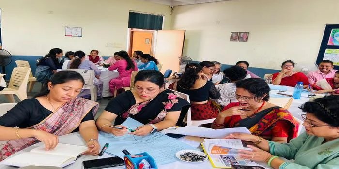 सीबीएसई की दो दिवसीय कार्यशाला में शिक्षकों ने सीखे आधुनिक आकलन के गुर