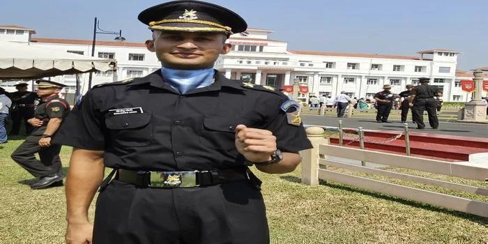 नैनीताल के मेधावी  छात्र  हिमांशु जोशी बने सेना में लेफ्टिनेंट , प्राप्त किए दो विशिष्ट सैन्य सम्मान