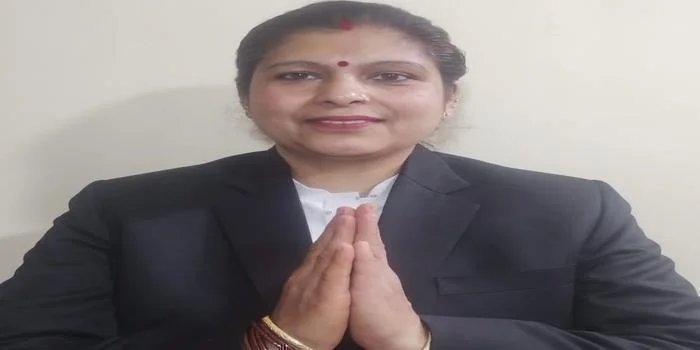 गायत्री सुयाल  ने सैनिक स्कूल वार्ड से ठोकी सभासद पद की दावेदारी, चुनावी मैदान में बढी हलचल