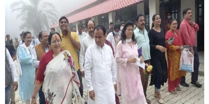 कोरोना का बूस्टर डोज़ ३० सितम्बर तक लगेगा मुफ़्त,१ अक्तूबर से देना होगा शुल्क body image