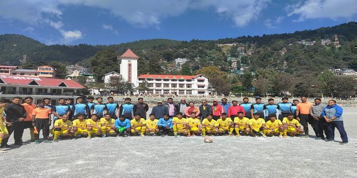 नैनीताल:कुमाऊं विश्वविद्यालय अंतर महाविद्यालय फ़ुटबॉल प्रतियोगिता का  शुभारंभ body image