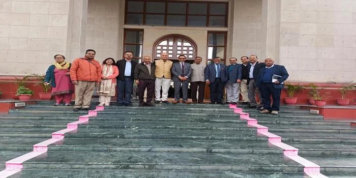 उच्च शिक्षा में बड़ा बदलाव: राष्ट्रीय शिक्षा नीति के तहत नए पाठ्यक्रम और आधुनिक तकनीको पर ज़ोर