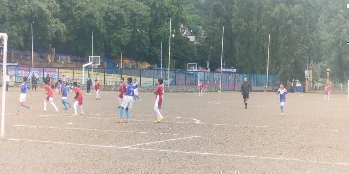 लोंगवियू स्कूल ने ट्राइबेकर में हराया लेक्स इंटरनेशनल को, सेमीफाइनल में पहुंची