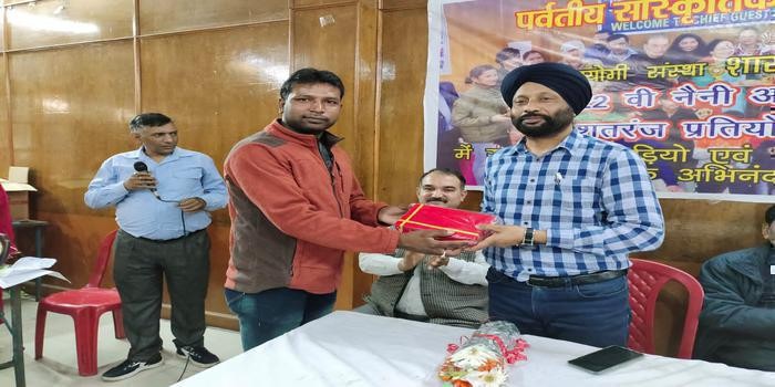 22 वी नैनी ओपन शतरंज  प्रतियोगिता का खिताब  देहरादून के खिलाड़ी विजय वैदिक ने किया  अपने नाम body image