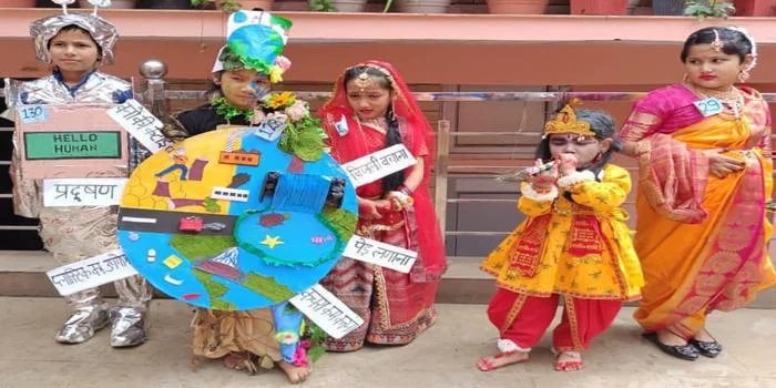 एकॉर्न प्ले स्कूल की फैंसी ड्रेस में नन्हे सितारे :अभ्रनील व कृष्णवी ने फैंसी ड्रेस में मारी बाजी