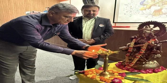 युवा विचारों की गूंज से सराबोर हुआ ग्राफिक एरा ऑडिटोरियम —  यूथ  इवेंट में  वक्ताओं ने बांधा समां