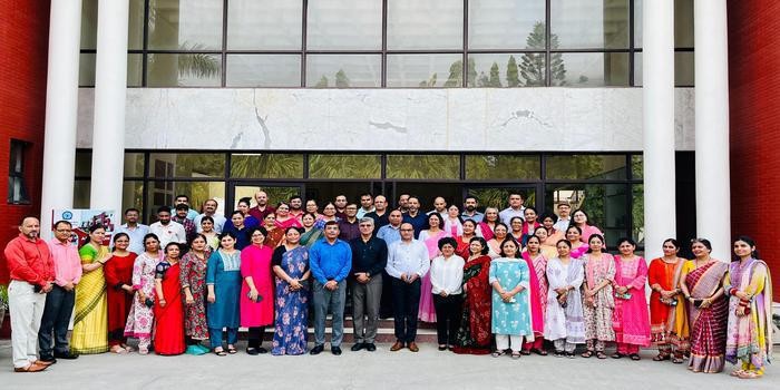 सीबीएसई की दो दिवसीय कार्यशाला में शिक्षकों ने सीखे आधुनिक आकलन के गुर body image