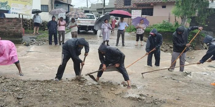 भारी बारिश की चेतावनी, प्रशासन हाई अलर्ट पर