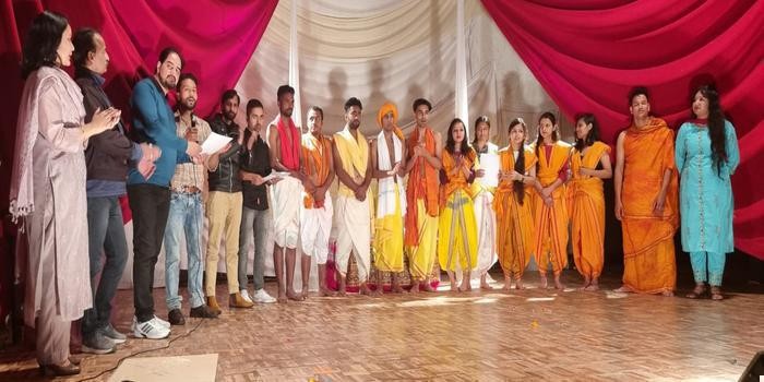 मकड़ी और मक्खी कहानी का सफल मंचन लहरों के राजहंस की भी हुई पुनःप्रस्तुति , संस्कृतिक समारोह संपन्न body image