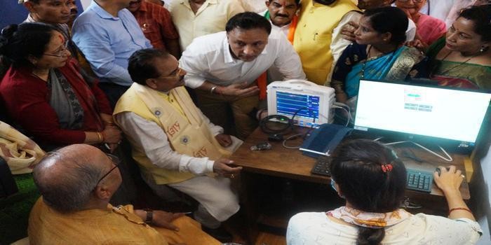 बाबा हैड़ाखान राजकीय इन्टर कालेज कठघरिया में डिजिटल क्लास का शुभारंभ body image