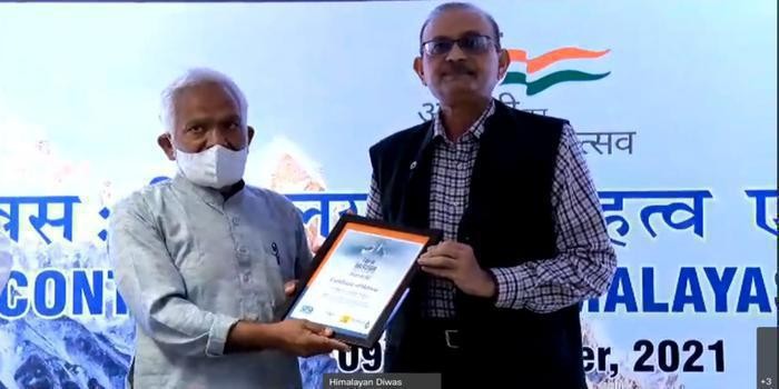 प्लास्टिक कचरे से हिमालयी जल स्रोत जैव विविधता गंभीर ख़तरे में: नौला फाउंडेशन body image