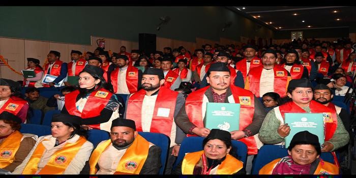 धूमधाम से मनाया कुमाऊं विश्वविद्यालय का 18वां दीक्षांत समारोह body image