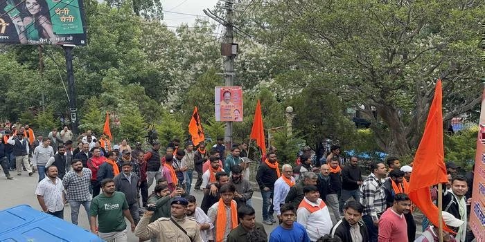 नैनीताल में नाबालिग से दुष्कर्म पर जनाक्रोश, विश्व हिंदू परिषद ने की आरोपी को फांसी देने की मांग