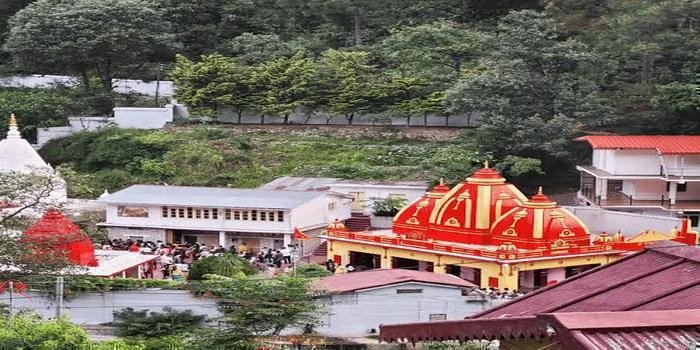 कैंचीधाम स्थापना दिवस पर ट्रैफिक प्लान जारी, निजी वाहन नहीं जाएंगे मंदिर तक