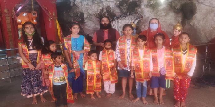 माता वैष्णो देवी मंदिर टपकेश्वर देहरादून में पूजा अनुष्ठान के अनेक कार्यक्रम