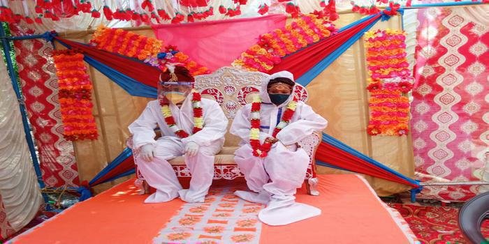 कोश्याकुटोली में पीपीई किट पहनकर हुई शादी  सम्पन्न