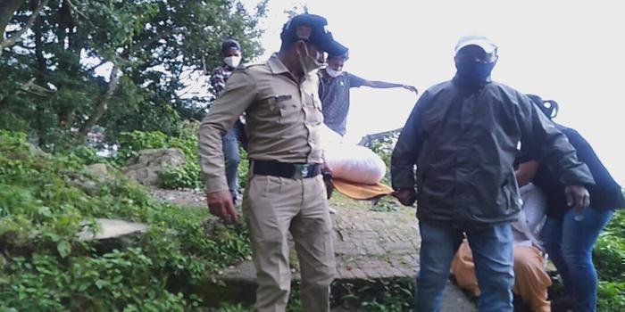 नैनीताल मृतका के शव का पोस्टमार्टम कर परिजनों को सौंपा