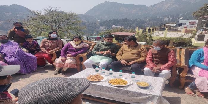 विधायक संजीव आर्या ने किया चार्टन लॉज कम्पाउंड क्षेत्र का दौरा