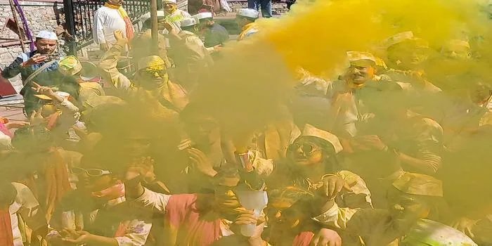 नैनीताल में श्रीराम सेवक सभा का भव्य फागोत्सव, रंग जुलूस में उमड़ा उल्लास