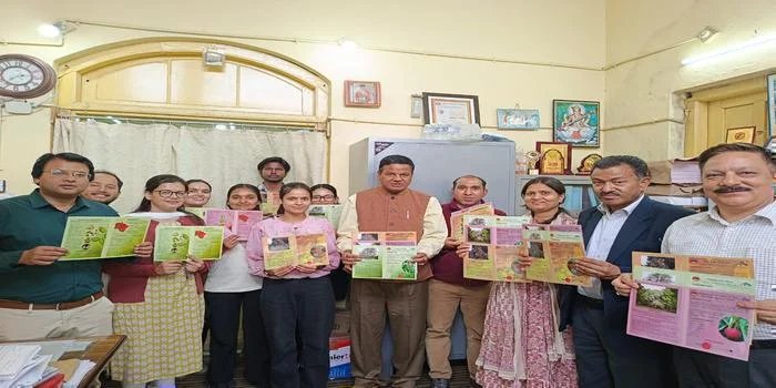 डीएसबी परिसर में फ्लायर का विमोचन दुर्लभ हिमालयी प्रजातियों के संरक्षण का संदेश