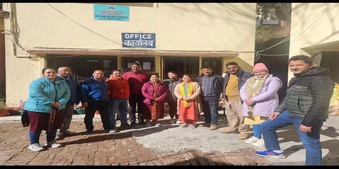 नैनीताल: जीवंती भट्ट ने डीएसबी परिसर में मांगे वोट, नगर की गरिमा को पुनः स्थापित करने का वादा