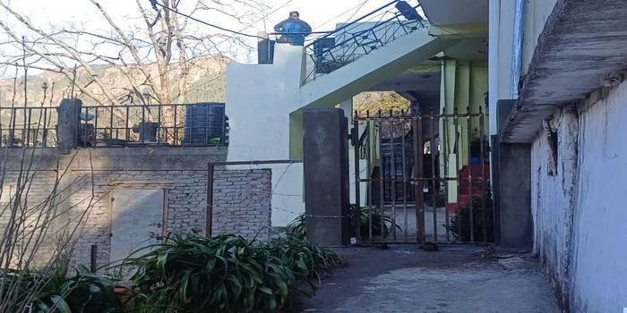 नैनीताल में वरिष्ठ नागरिक के घर का रास्ता किया अवरुद्ध, एफ़आईआर दर्ज