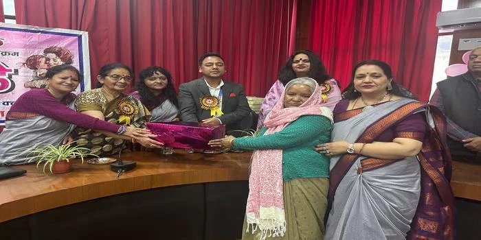 Nainital:संघर्षशील माताओं को मिला सम्मान, स्लोगन प्रतियोगिता में साक्षी नेगी रही प्रथम