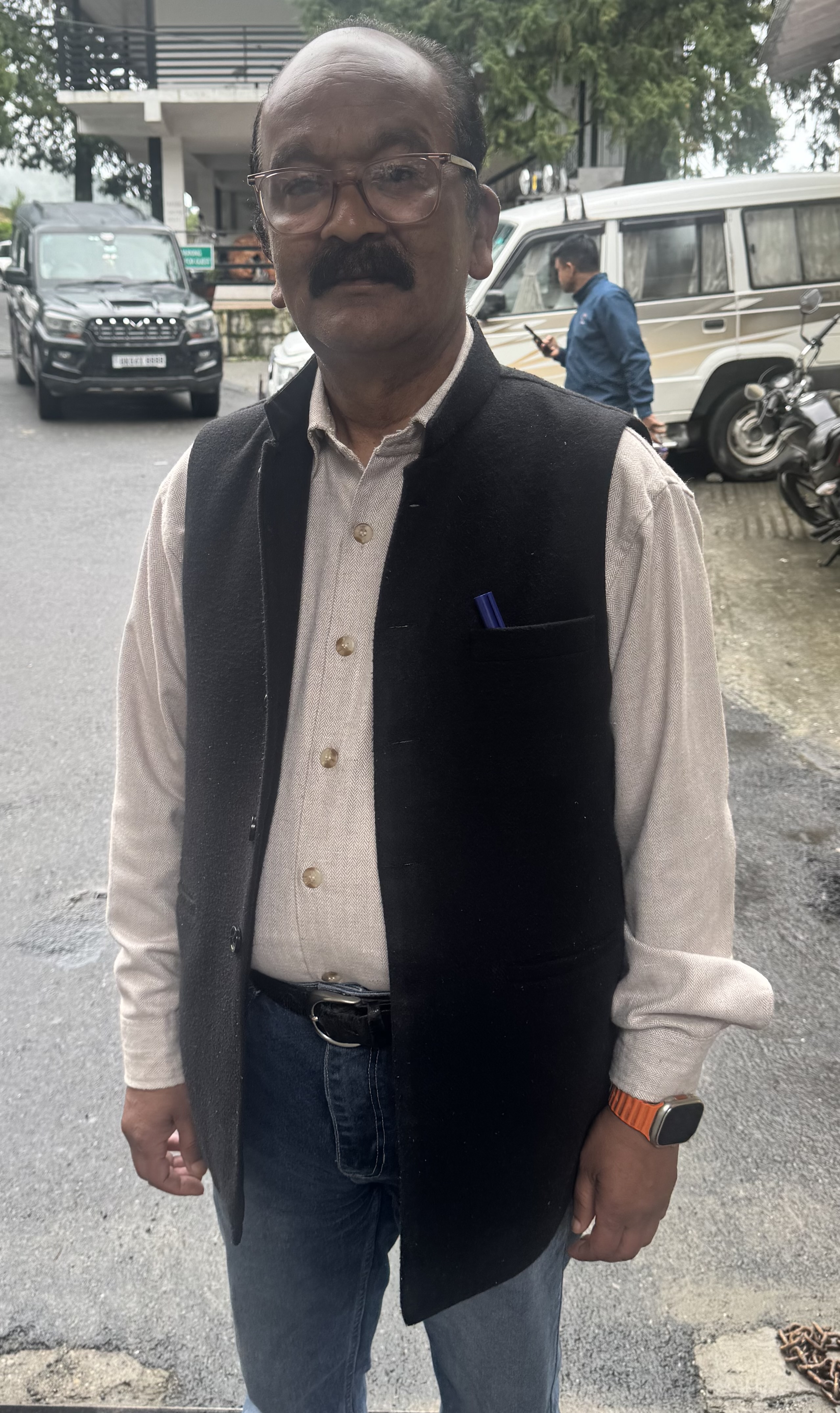 कांग्रेस में राजनीतिक सरगर्मियां तेज, वरिष्ठ और युवा नेताओं ने ठोकी दावेदारी body image 1