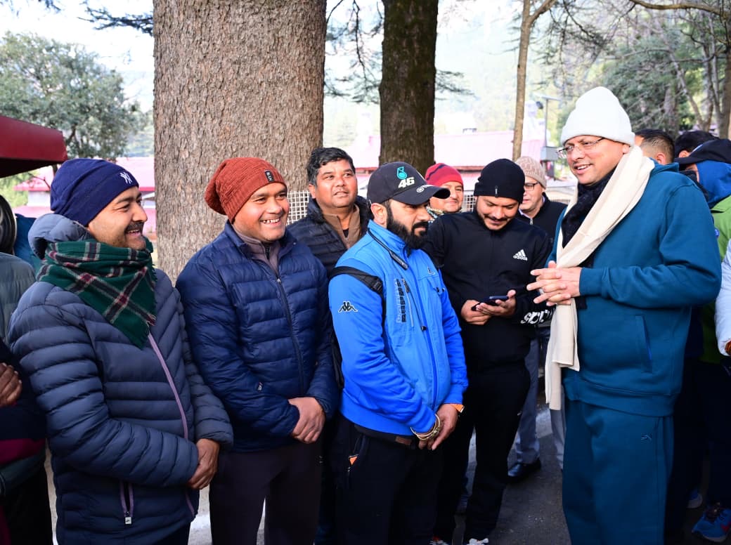 मुख्यमंत्री धामी ने मल्लीताल गुरुद्वारे में टेका माथा, वीर बाल दिवस पर साहिबजादों को दी श्रद्धांजलि body image 2