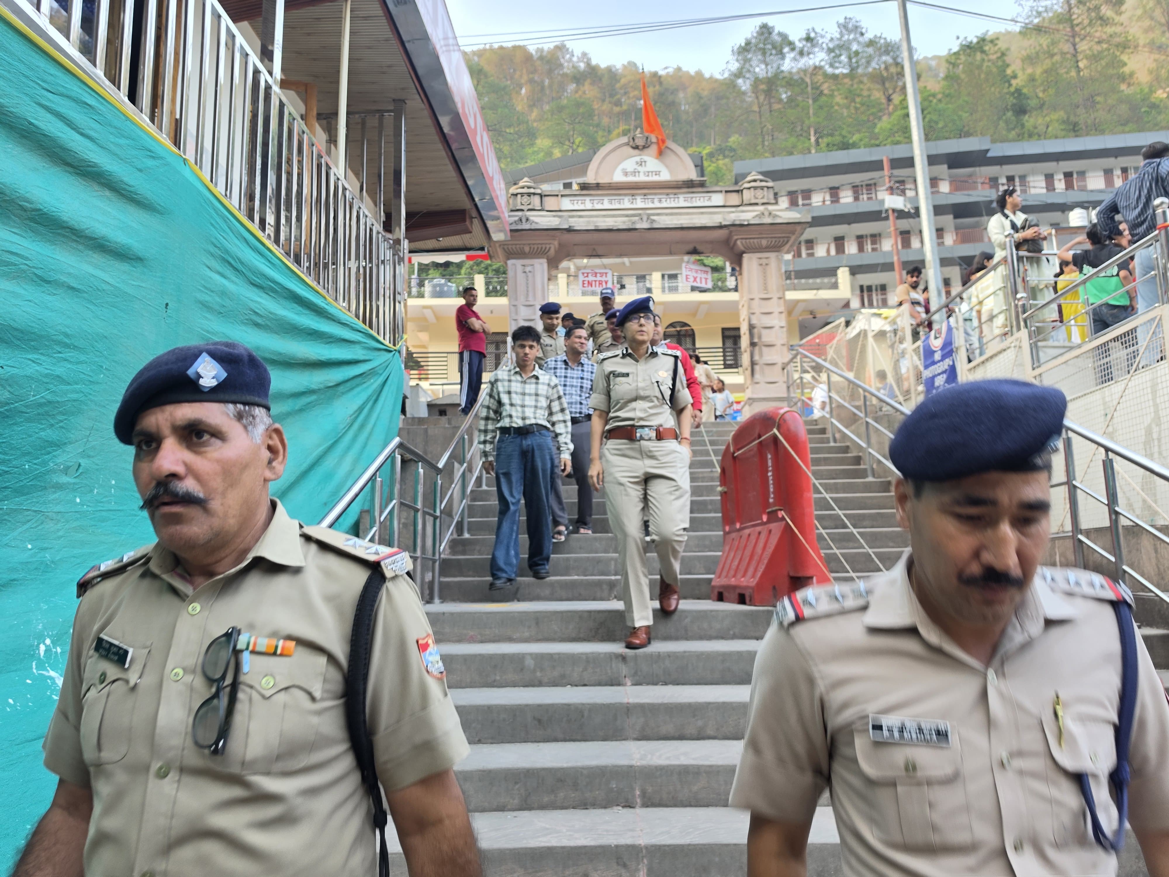 आईजी निवेदिता कुकरेती ने संभाली कुमाऊं की कमान, कैंची धाम व्यवस्थाओं का लिया जायजा body image 2