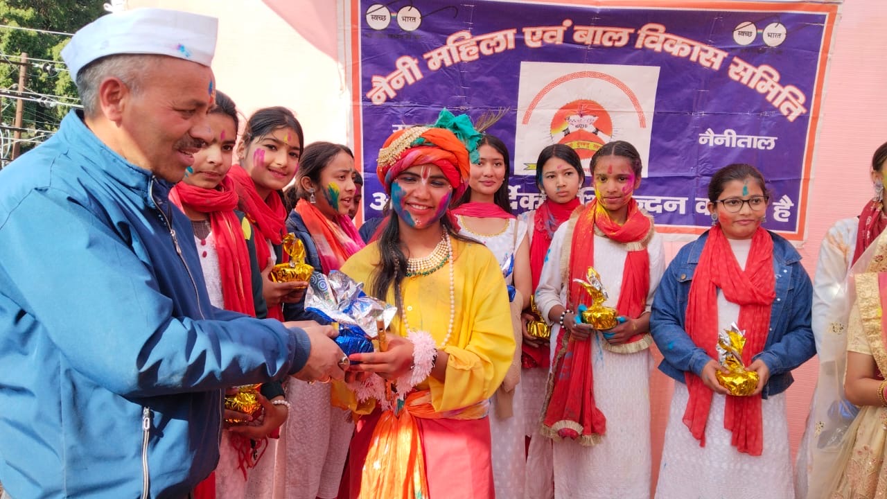 सुखाताल में महिला एवं बाल विकास समिति का रंगारंग होली उत्सव