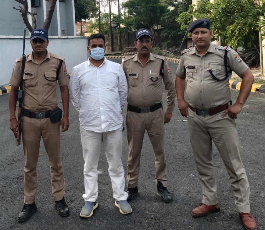 ₹25 करोड़ के भू-धोखाधड़ी सिंडिकेट का भंडाफोड़, मुख्य आरोपी धनंजय गिरी गिरफ्तार
